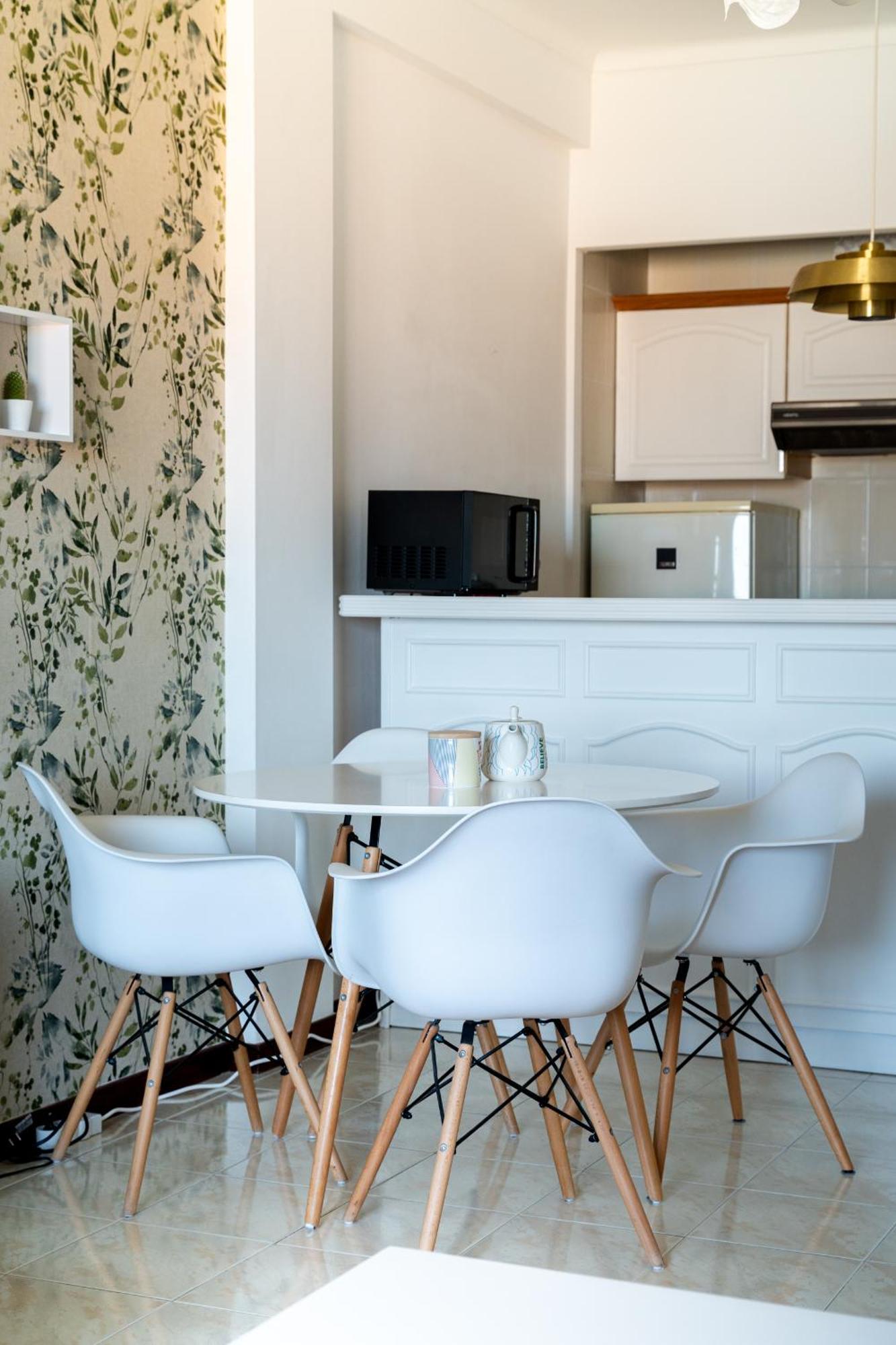 Sea View & Sundown, 150M From The Beach And Surf Spots Costa da Caparica Extérieur photo